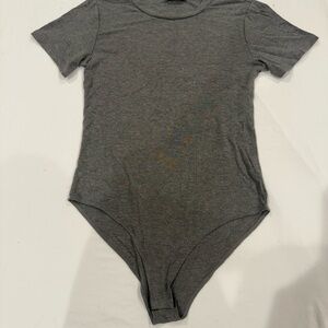 MANGOPOP Women's Gray Round Neck Short Sleeve T Shirt Basic Bodysuit Size Lg New